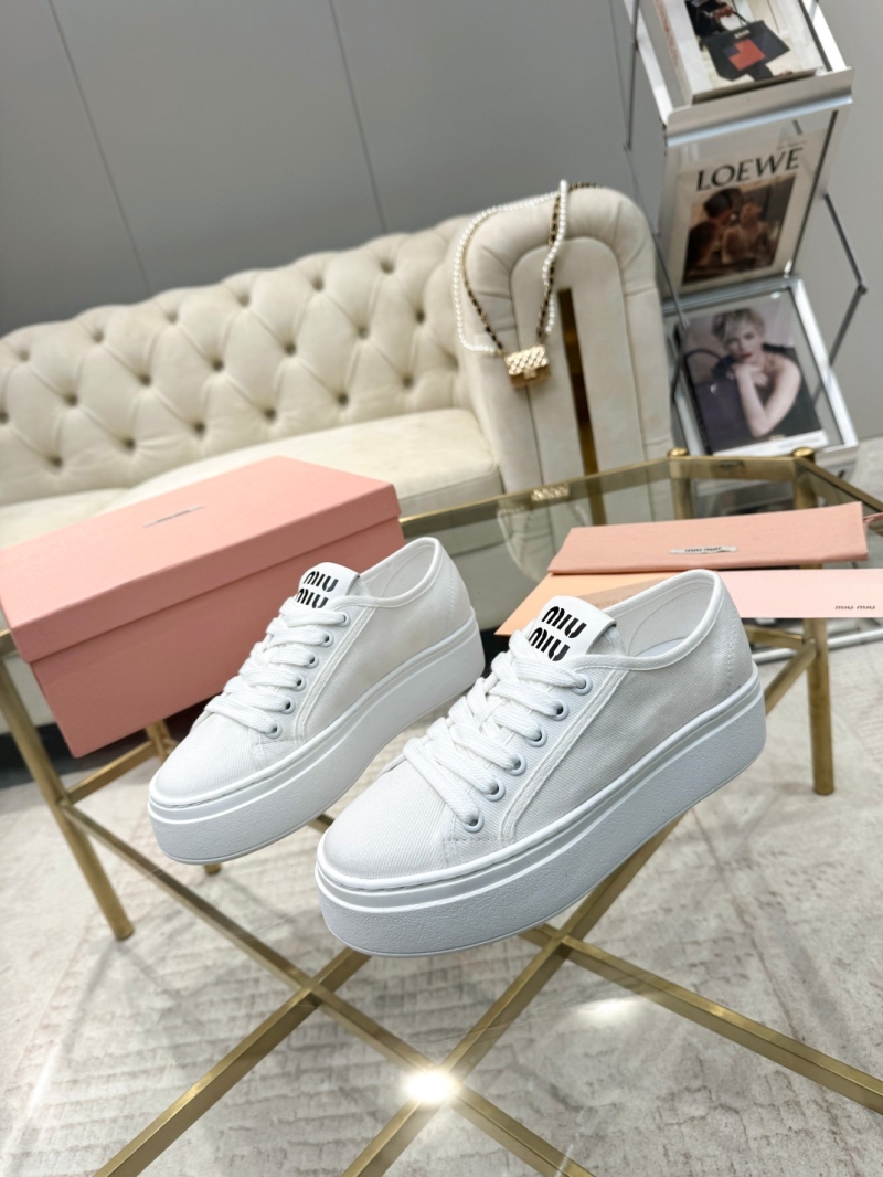 Miu Miu Casual Shoes